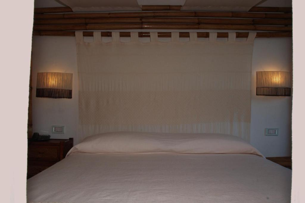 Nascar Hotel Santa Maria Navarrese Room photo